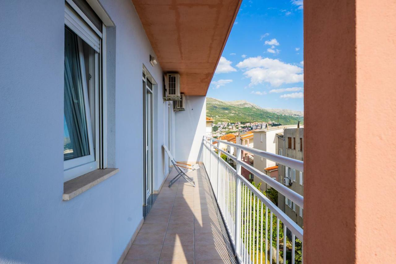 Apartament Lotus Split